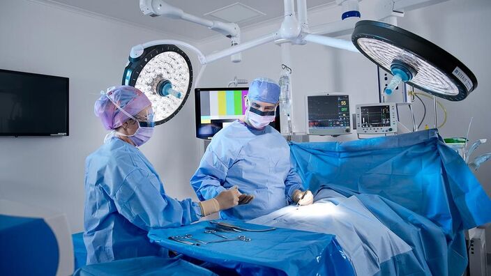 Surg Lng Surgery In Theatre